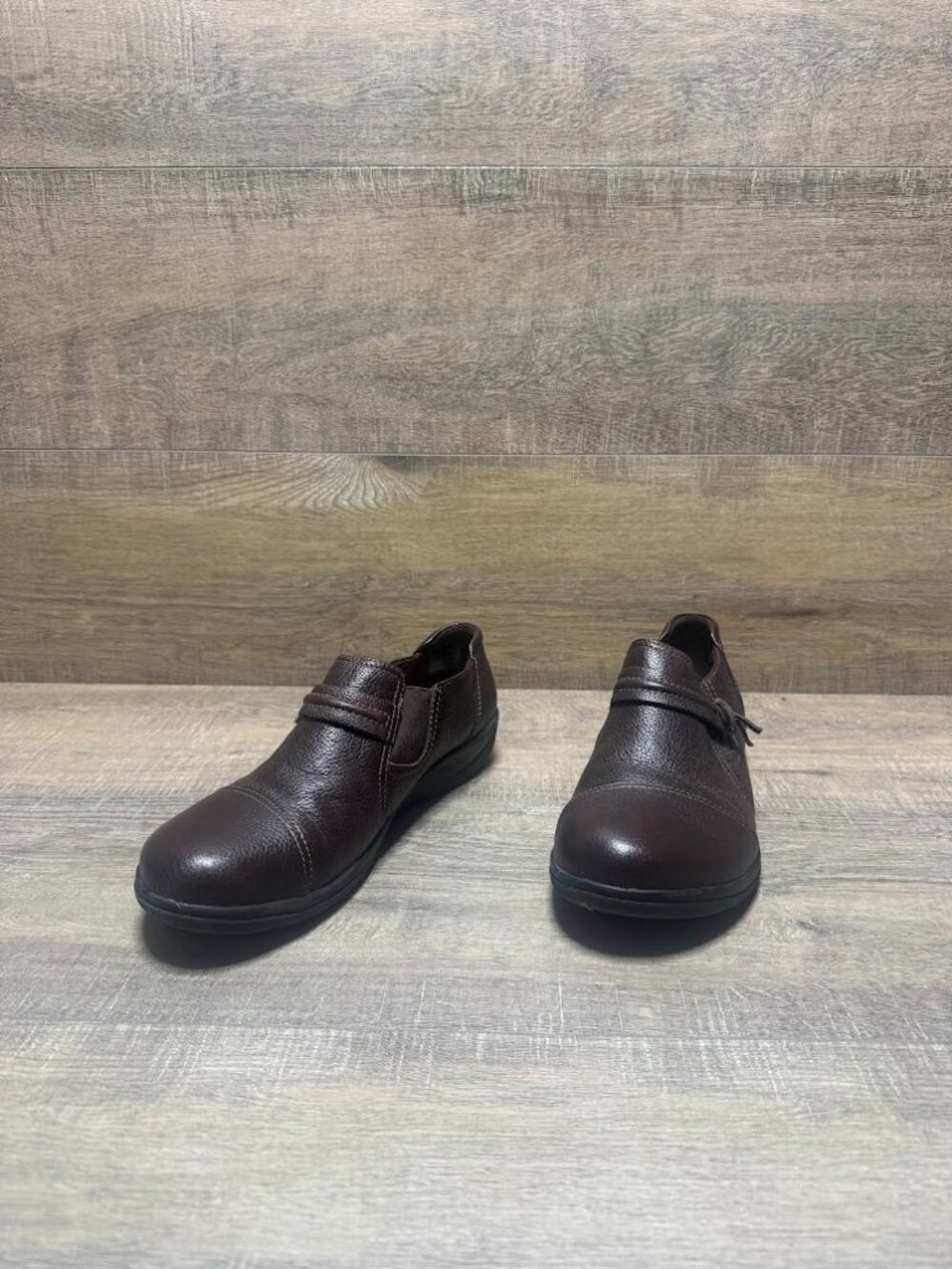 Clarks Madi Brown Leather Pull On Loafers Women's Size 10